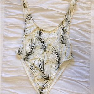 Free People bodysuit /// Size: S /// Price: $17